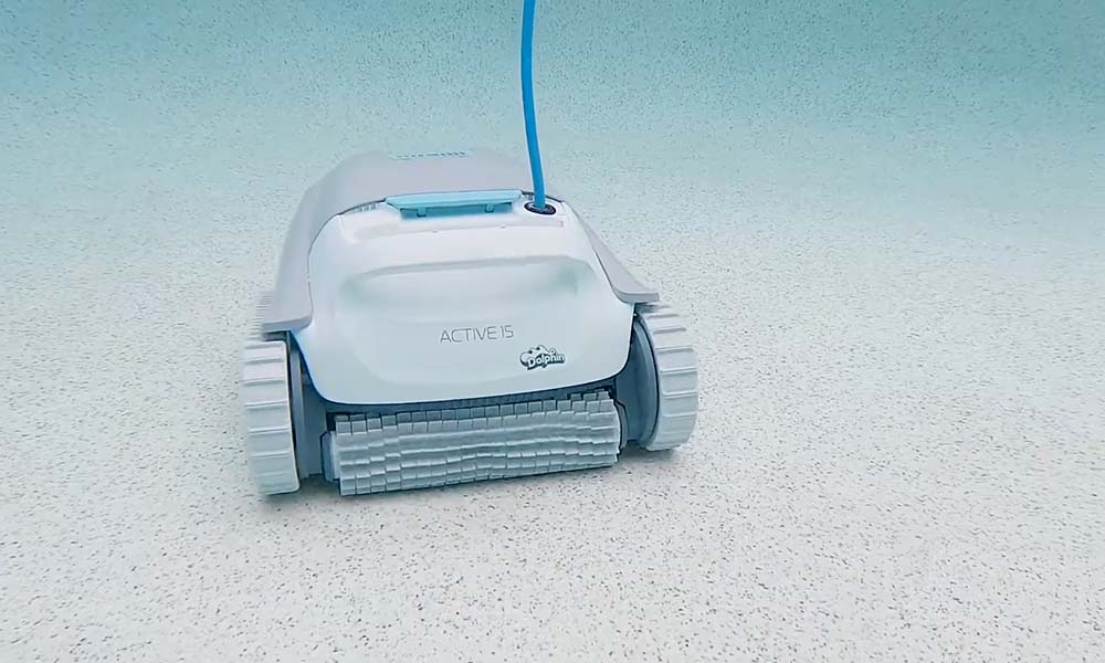 Dolphin Active 15 Robotic Pool Cleaner Cleaning Pool