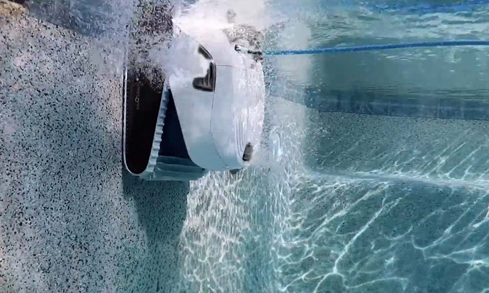 Dolphin Explorer E50 Robotic Pool Cleaner PowerStream Jets