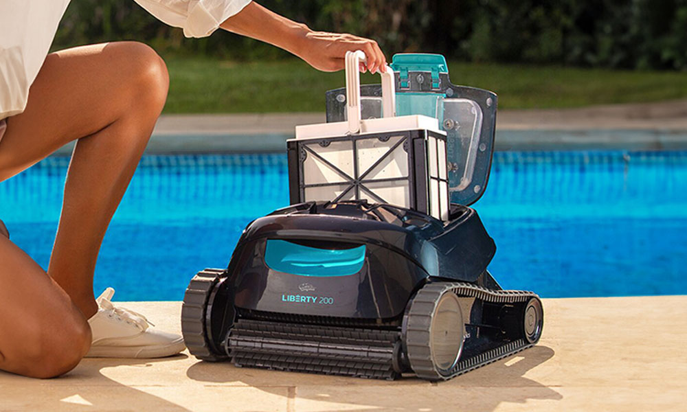 Dolphin Liberty 200 Cordless Pool Robot Basket