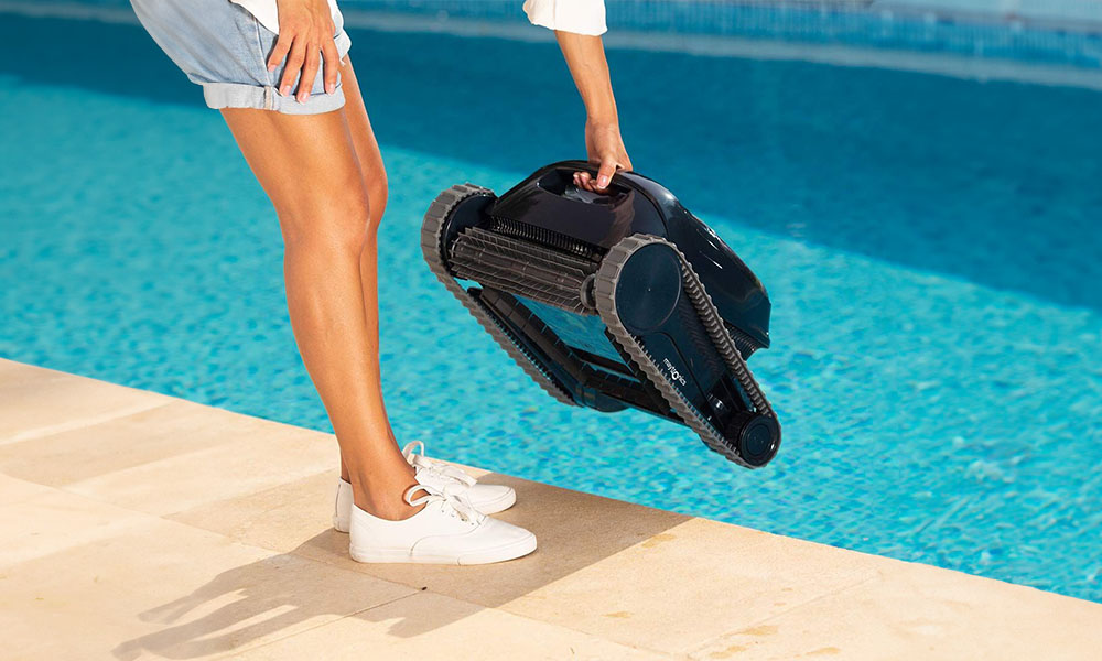 Dolphin Liberty 200 Cordless Robotic Pool Cleaner Pickup