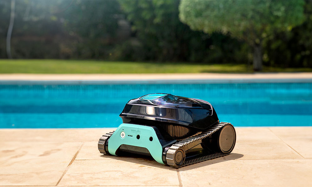 Dolphin Liberty 200 Cordless Robotic Pool Cleaner