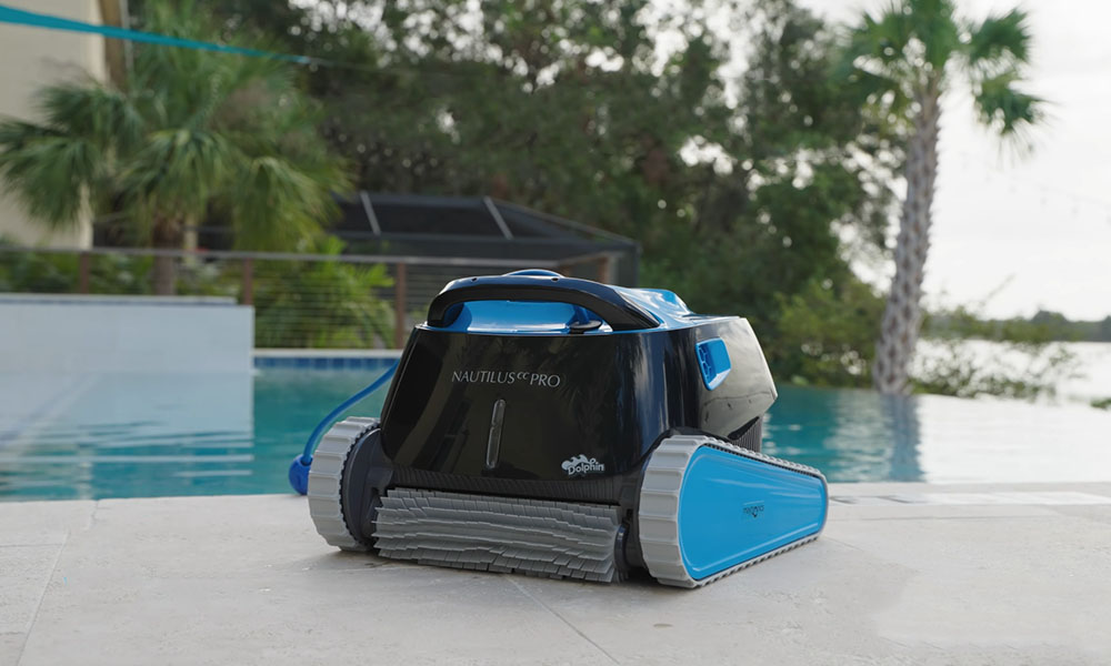 Dolphin Nautilus CC Pro with WiFi Pool Robot