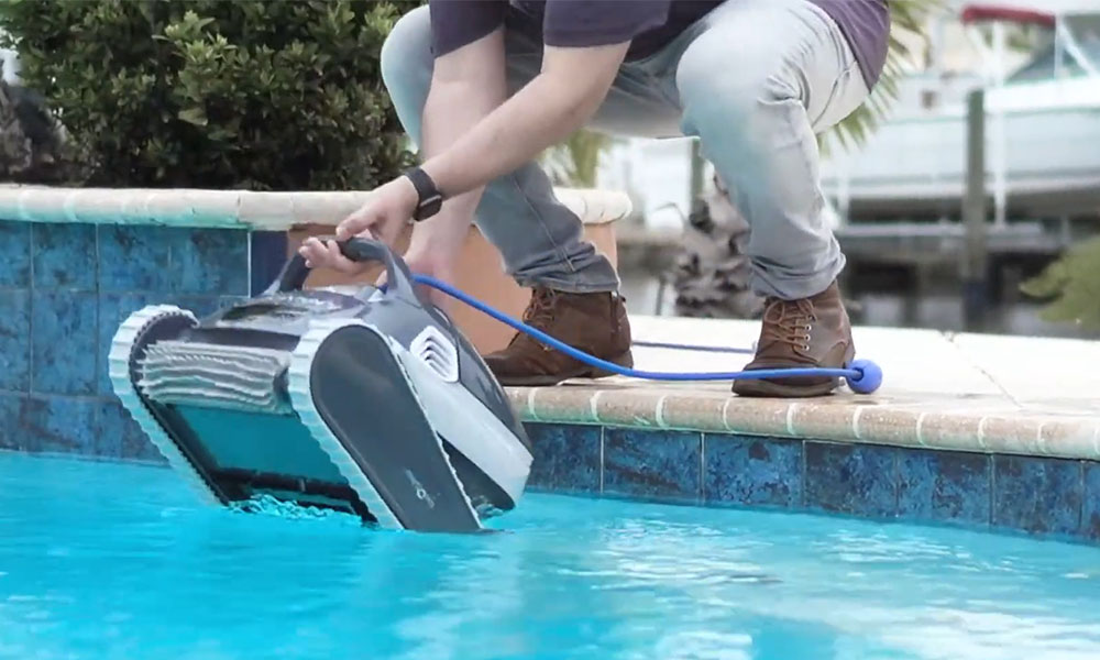 Dolphin Quantum Robotic Pool Cleaner Setup