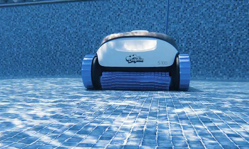 Dolphin S100 Robotic Pool Cleaner Cleaning Pool