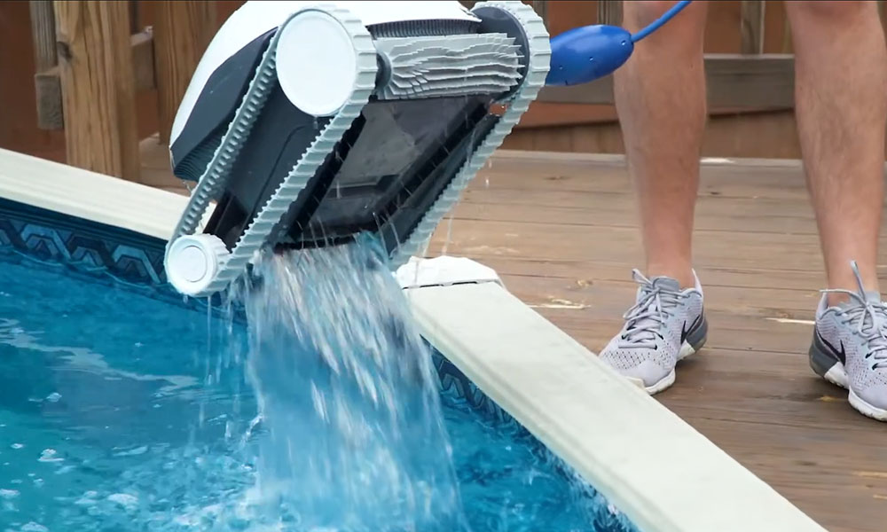 Dolphin T15 Robotic Pool Lightweight