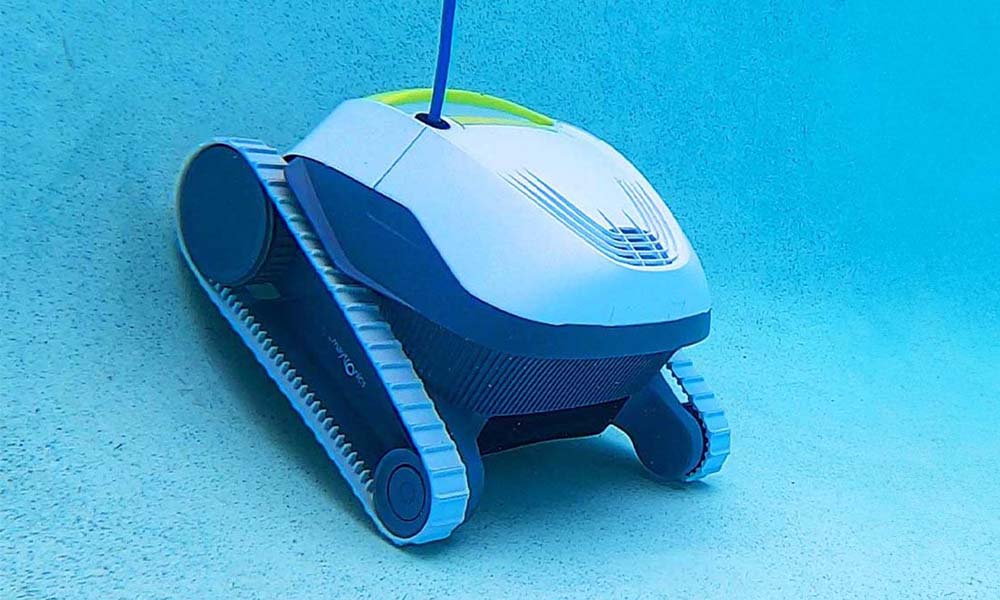 Dolphin T25 Robotic Pool Cleaner Wall Cleaning