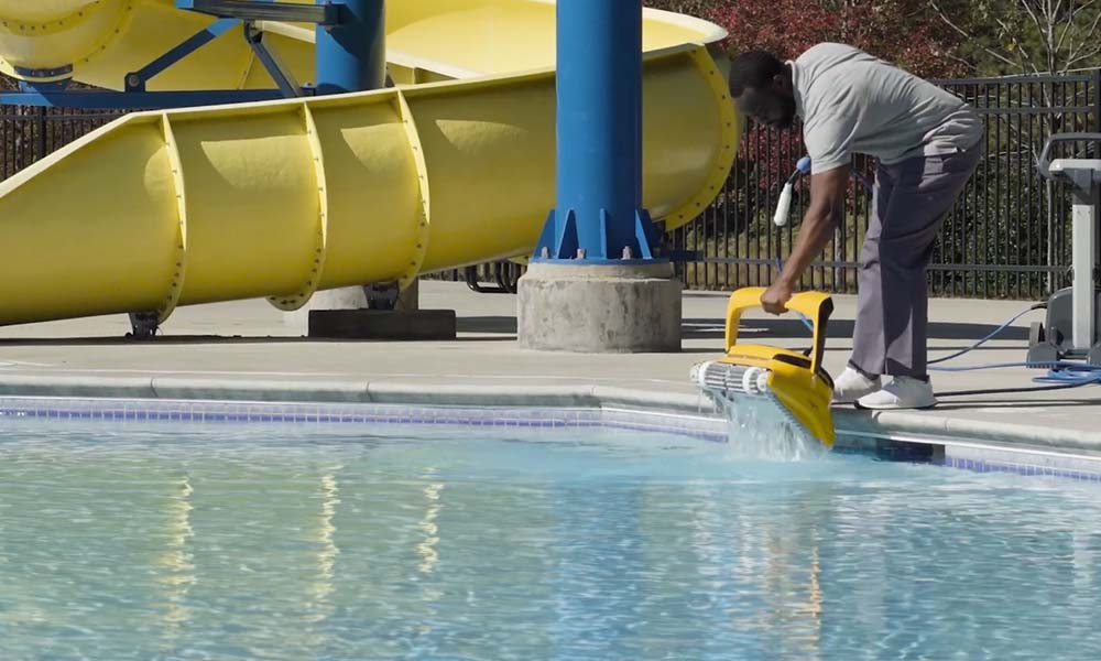Dolphin Wave 60 Commercial Pool Cleaner